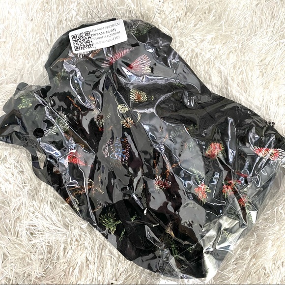Sheer Black Floral Embroidered Bra & Panty Set - Picture 6 of 8